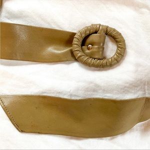 Tan vintage leather belt